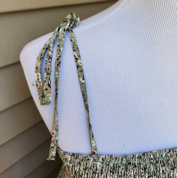 SHEIN Green Ditsy Floral Print Mini Dress Tie Spaghetti Straps Smocked - Picture 6 of 11